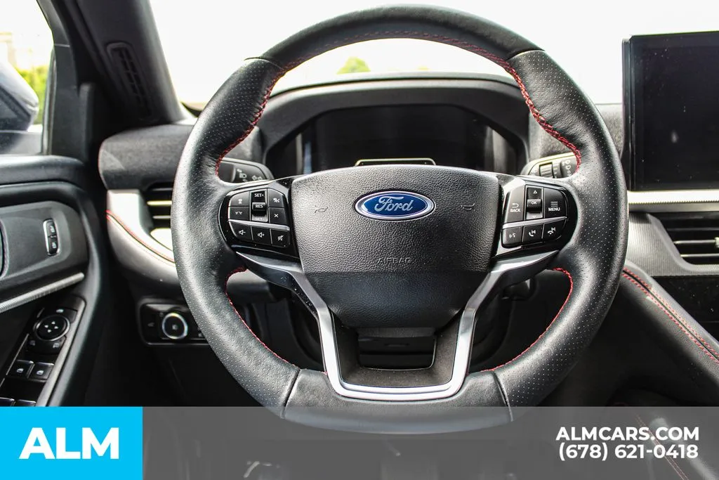 Ford Explorer photo 26