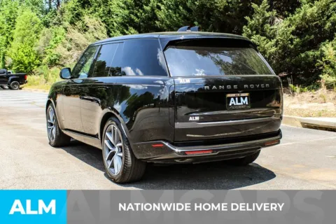 More photos of 2025 Land Rover Range Rover SE at ALM Gwinnett, GA