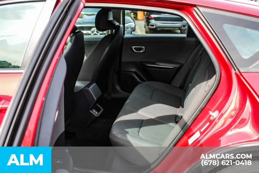 Kia K4 photo 15