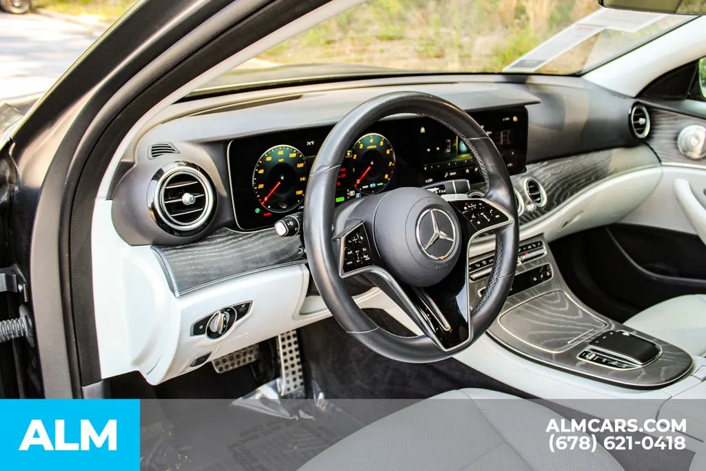 Mercedes-Benz E-Class photo 21