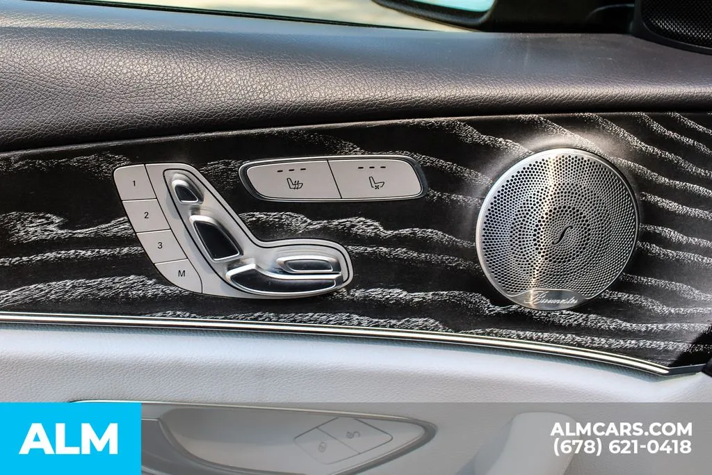 Mercedes-Benz E-Class photo 34