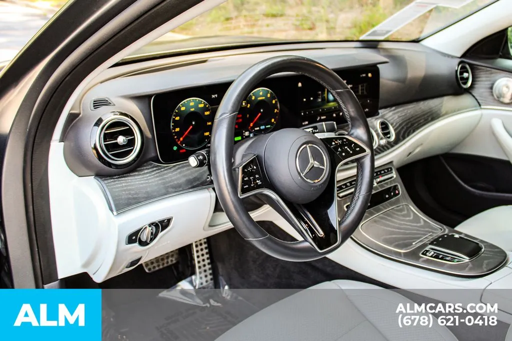 Mercedes-Benz E-Class photo 27