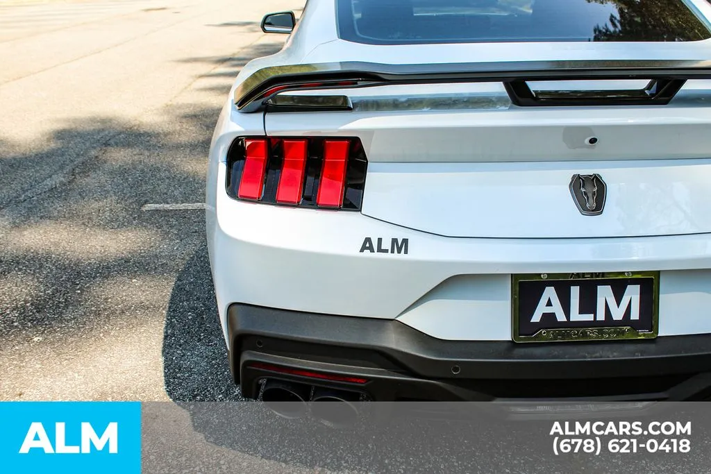 Ford Mustang photo 12