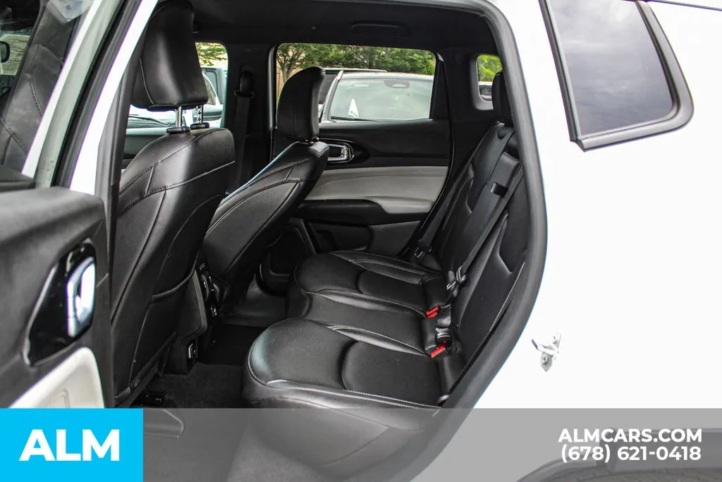 Jeep Compass photo 17