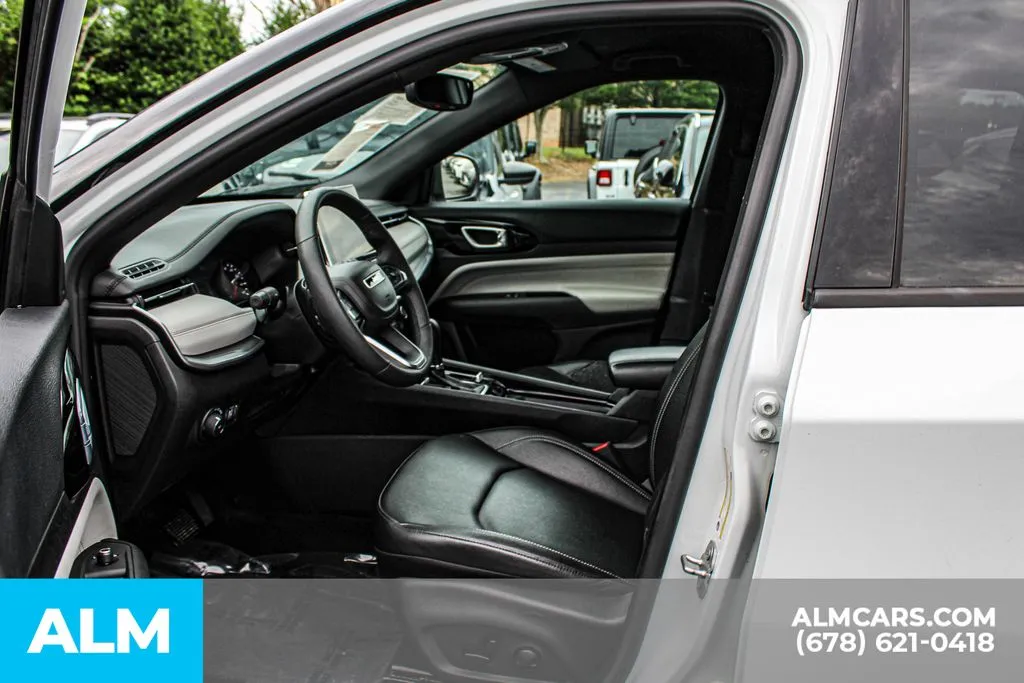 Jeep Compass photo 16