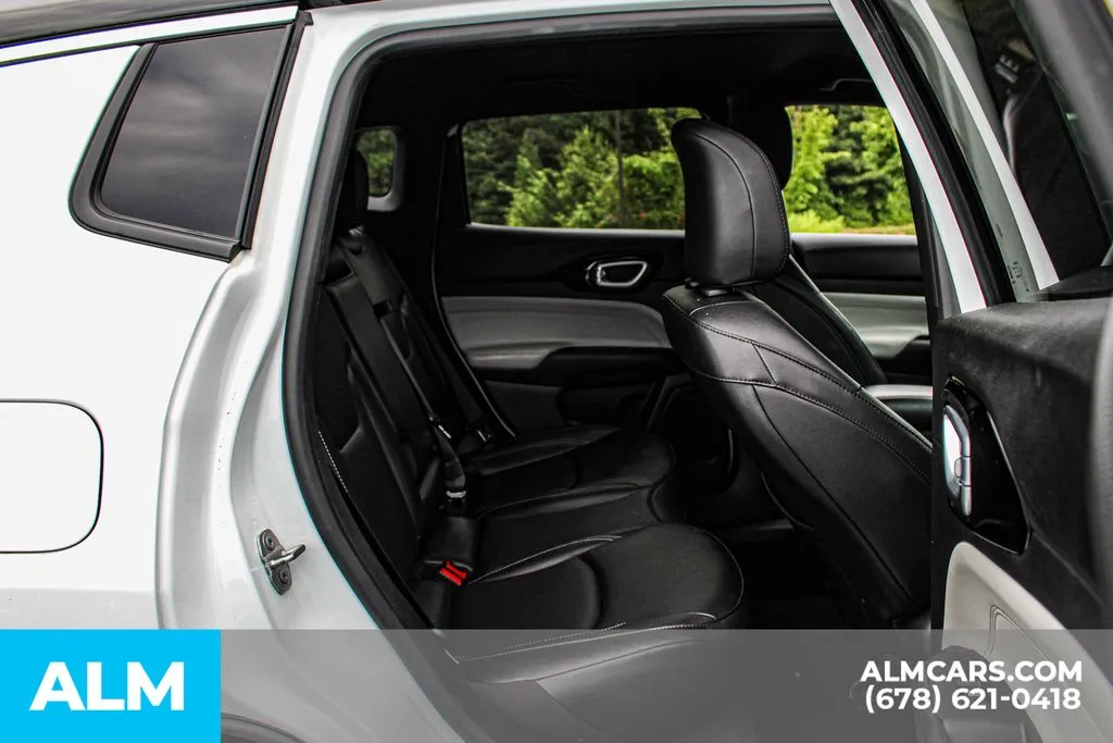 Jeep Compass photo 18