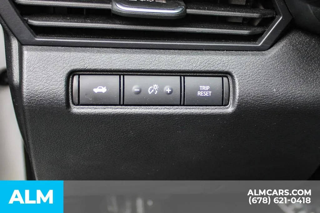 2025 Nissan Altima SV - Photo 23