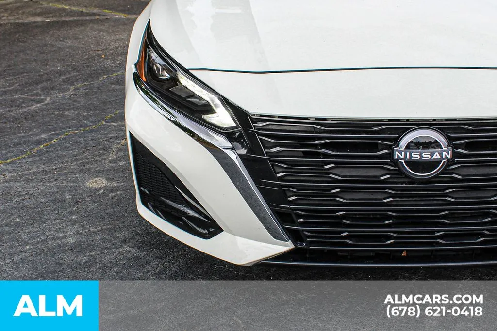2025 Nissan Altima SV - Photo 11