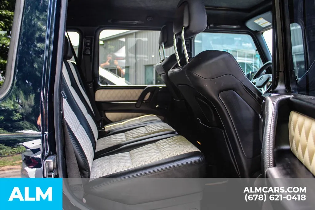 Mercedes-Benz G-Class photo 18