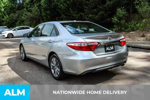 More photos of 2015 Toyota Camry XLE at ALM Gwinnett, GA