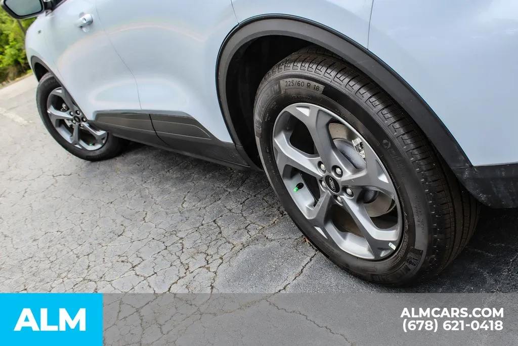 Ford Escape photo 14