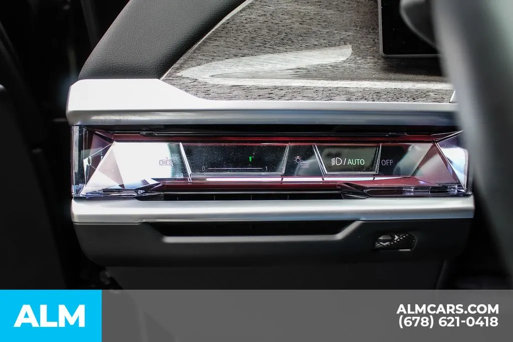 BMW 7 Series photo 23