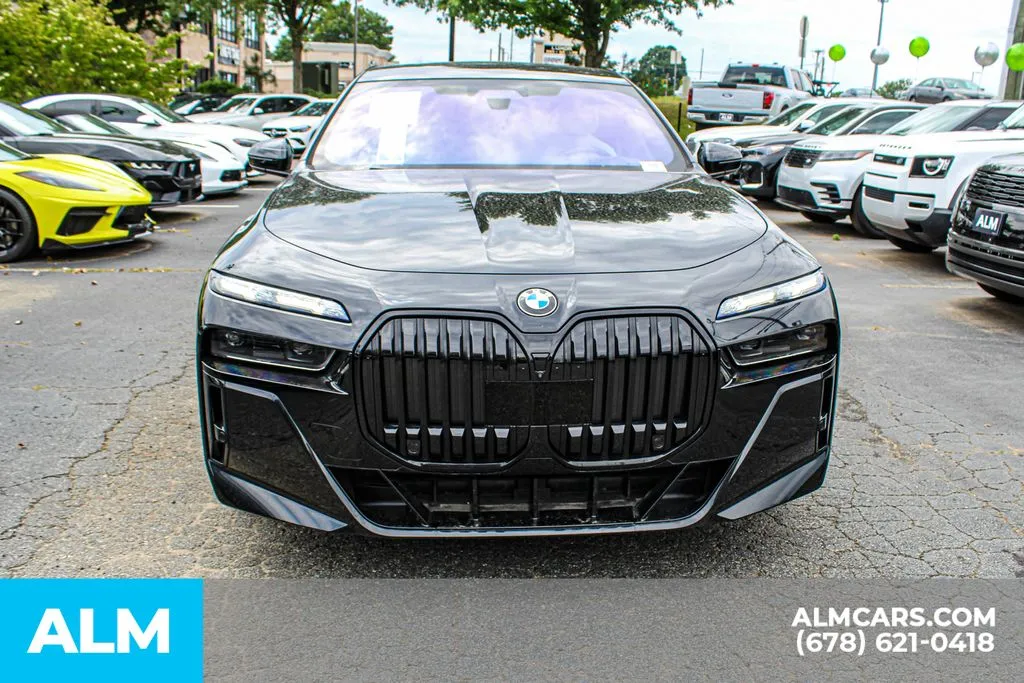 BMW 7 Series photo 6