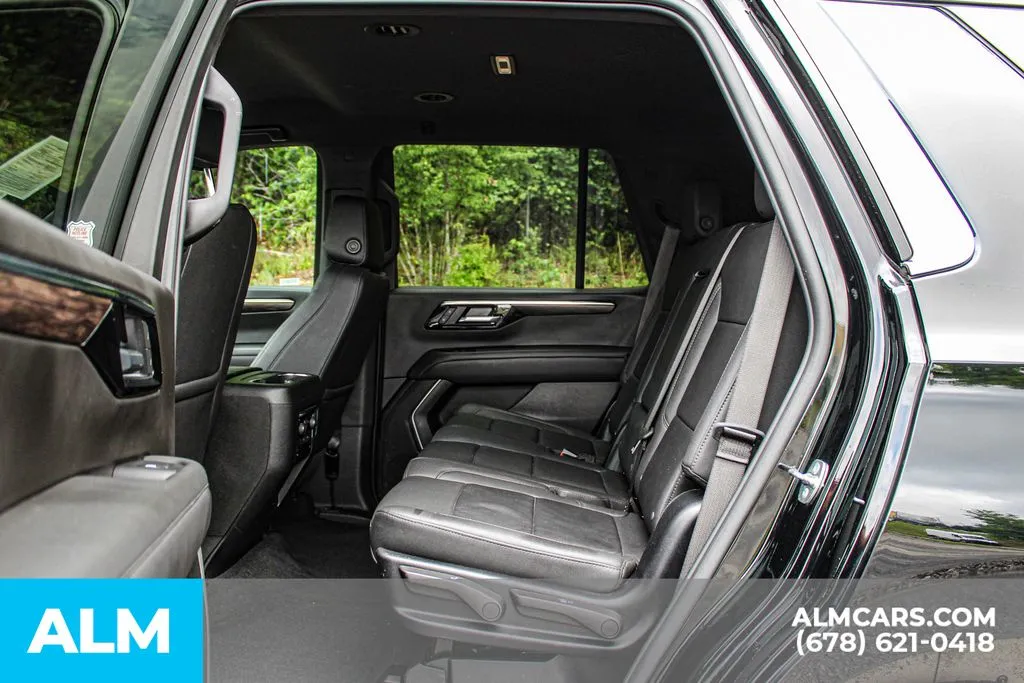 Chevrolet Tahoe photo 17
