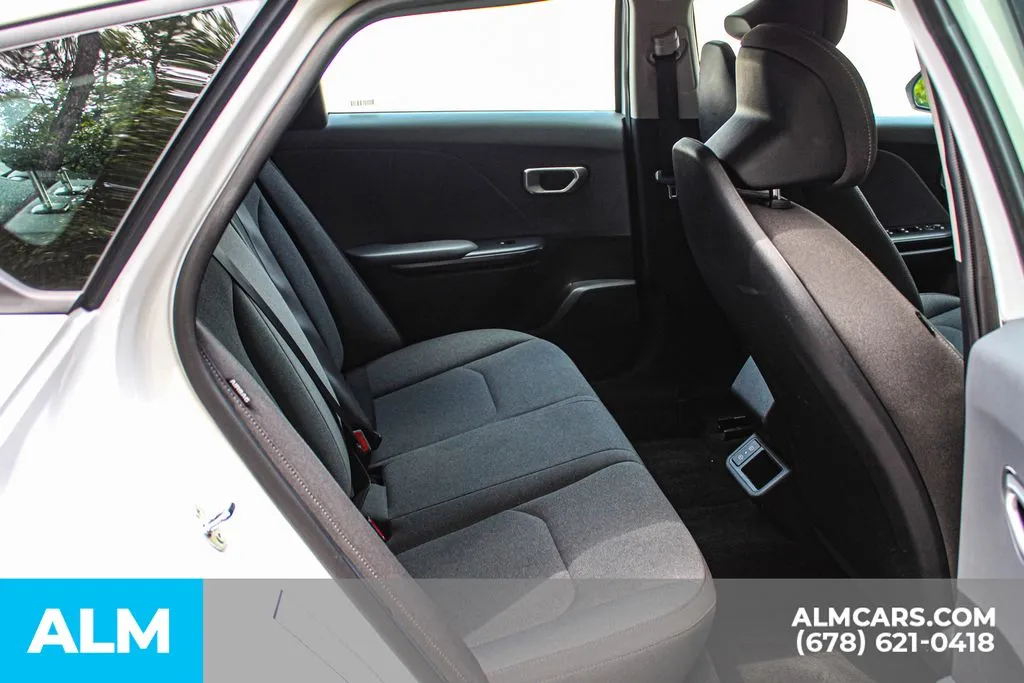 Kia K4 photo 18