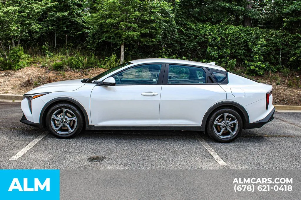 Kia K4 photo 6