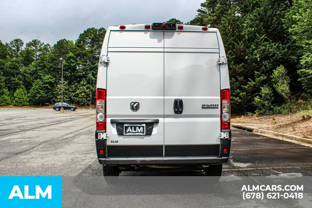 Ram ProMaster 2500 photo 10