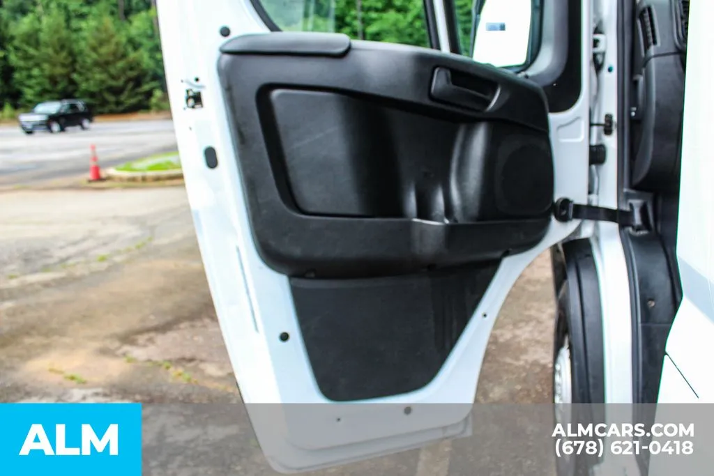 Ram ProMaster 2500 photo 32