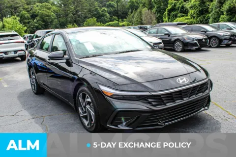 More photos of 2025 Hyundai Elantra SEL Sport at ALM Gwinnett, GA