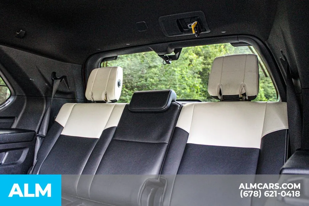 Toyota Sequoia photo 18