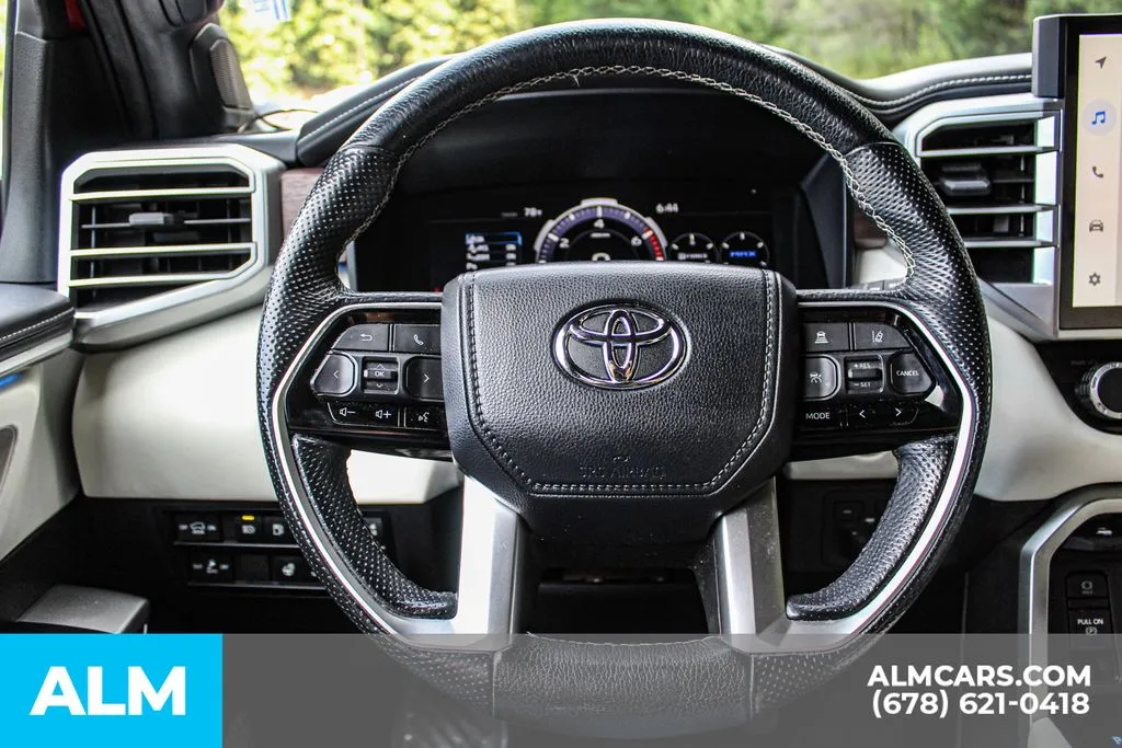 Toyota Sequoia photo 26