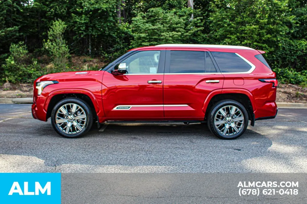 Toyota Sequoia photo 6