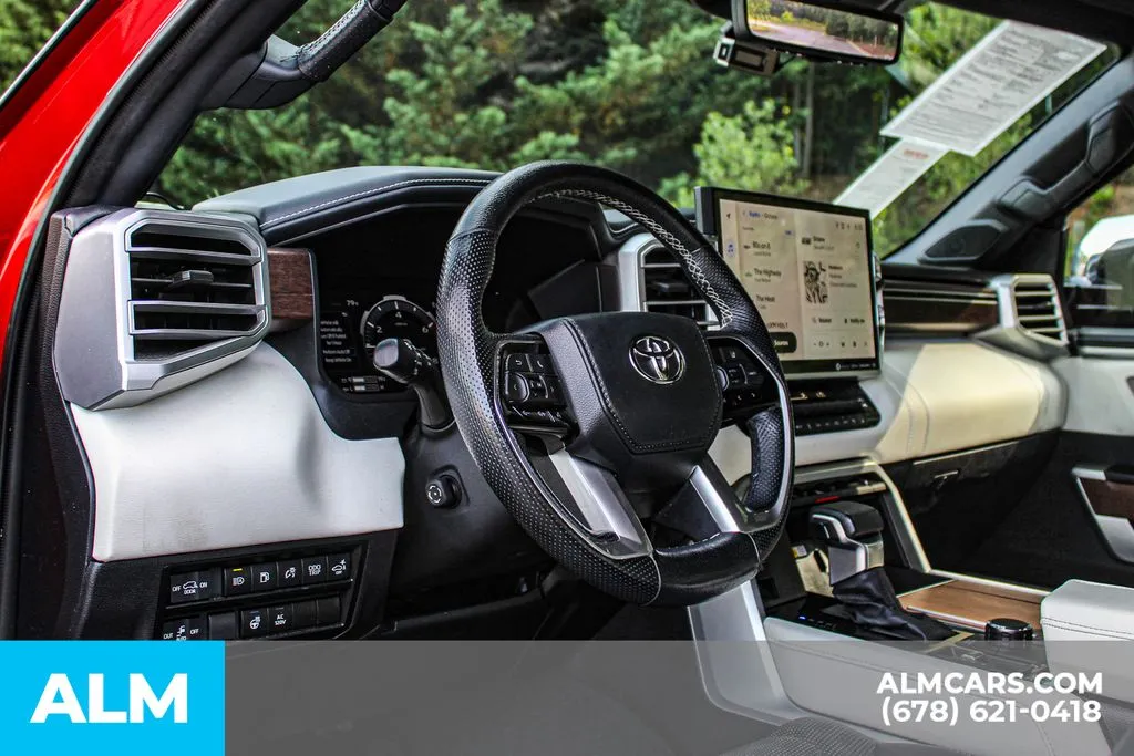 Toyota Sequoia photo 23