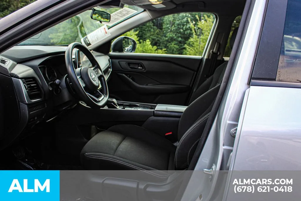 Nissan Rogue photo 16