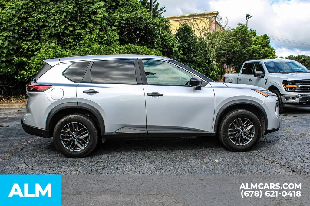 Nissan Rogue photo 8