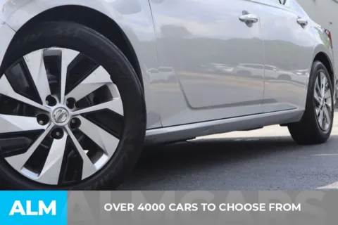 Another view of 2020 Nissan Altima 2.5 S for sale in Duluth, GA at ALM Gwinnett