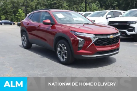 More photos of 2025 Chevrolet Trax LT at ALM Gwinnett, GA