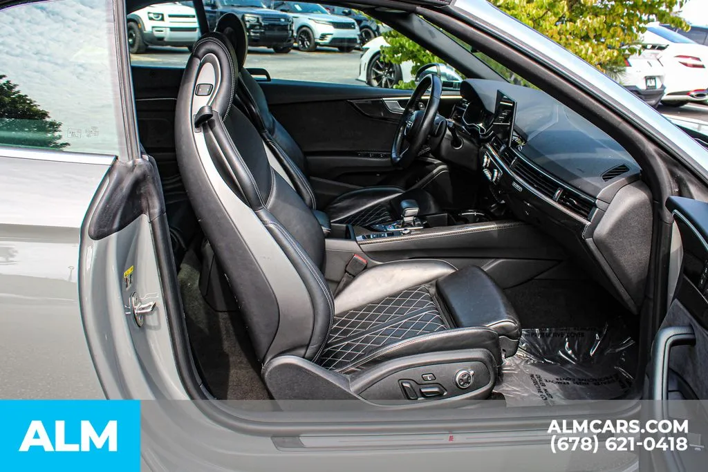 Audi S5 photo 18