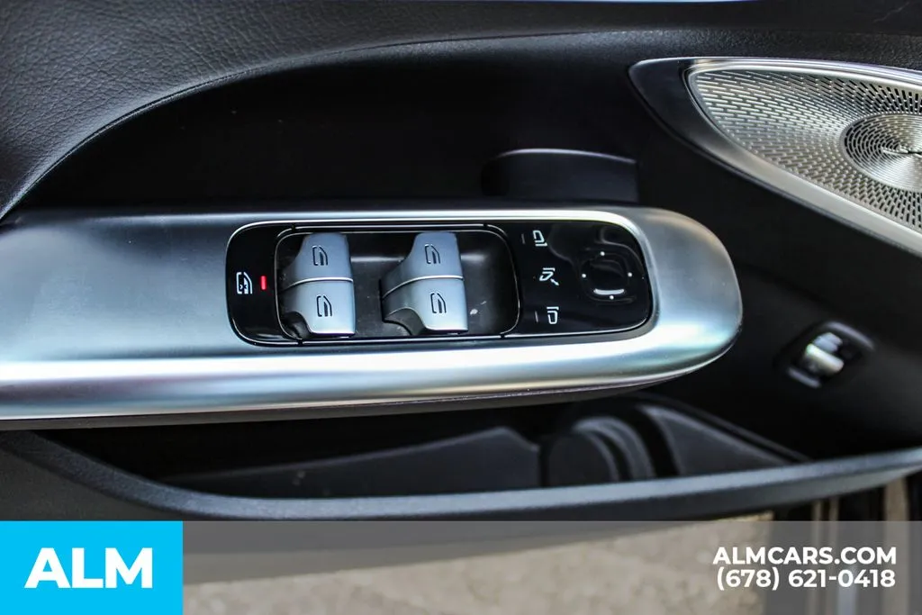 Mercedes-Benz C-Class photo 37