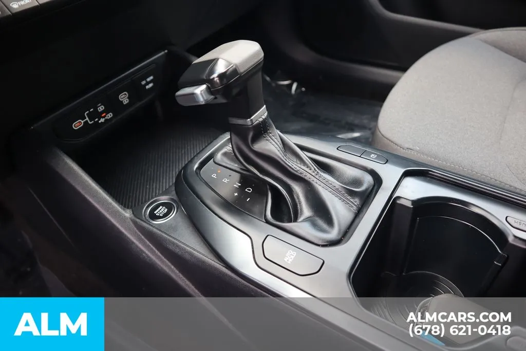 2025 Kia K4 LXS - Photo 29