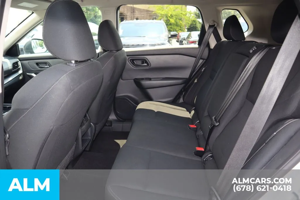 Nissan Rogue photo 16