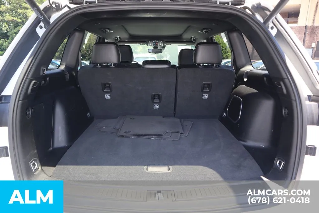 Jeep Grand Cherokee photo 21