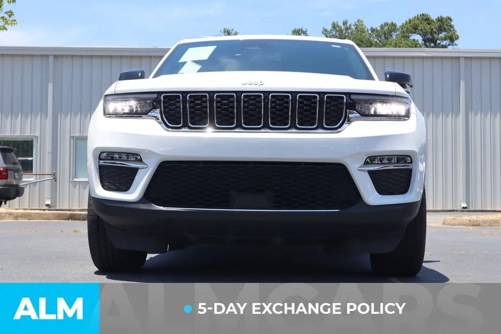 Jeep Grand Cherokee photo 3