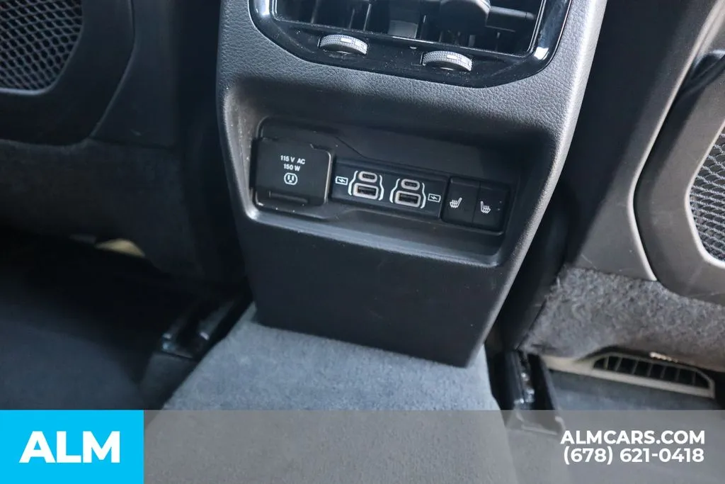 Jeep Grand Cherokee photo 26
