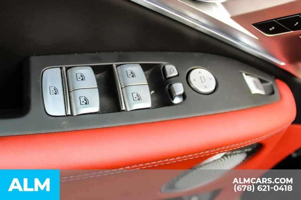 BMW XM photo 39
