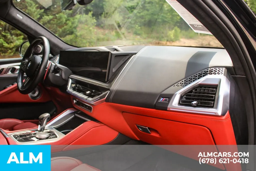 BMW XM photo 21