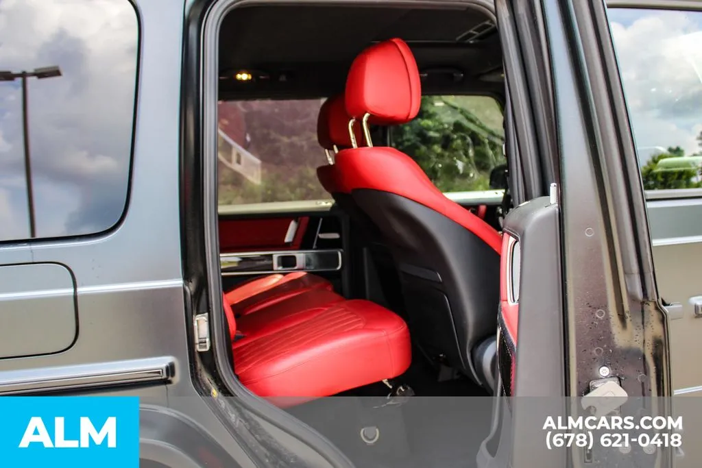 Mercedes-Benz G-Class photo 18