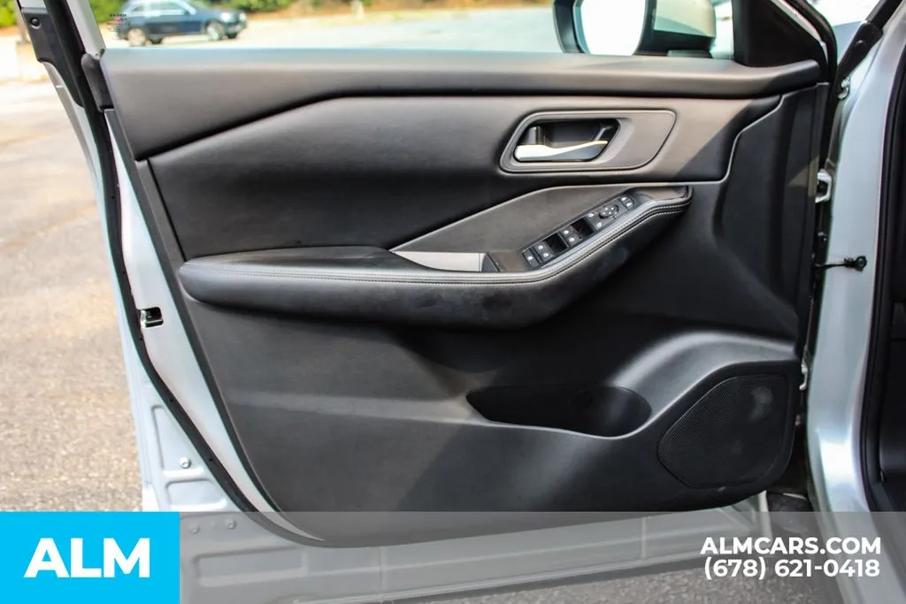 Nissan Rogue photo 37