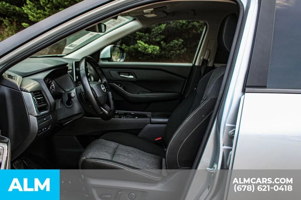 Nissan Rogue photo 15
