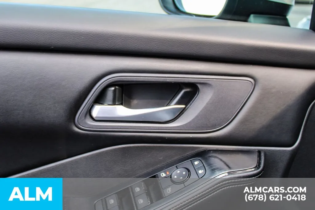 Nissan Rogue photo 38