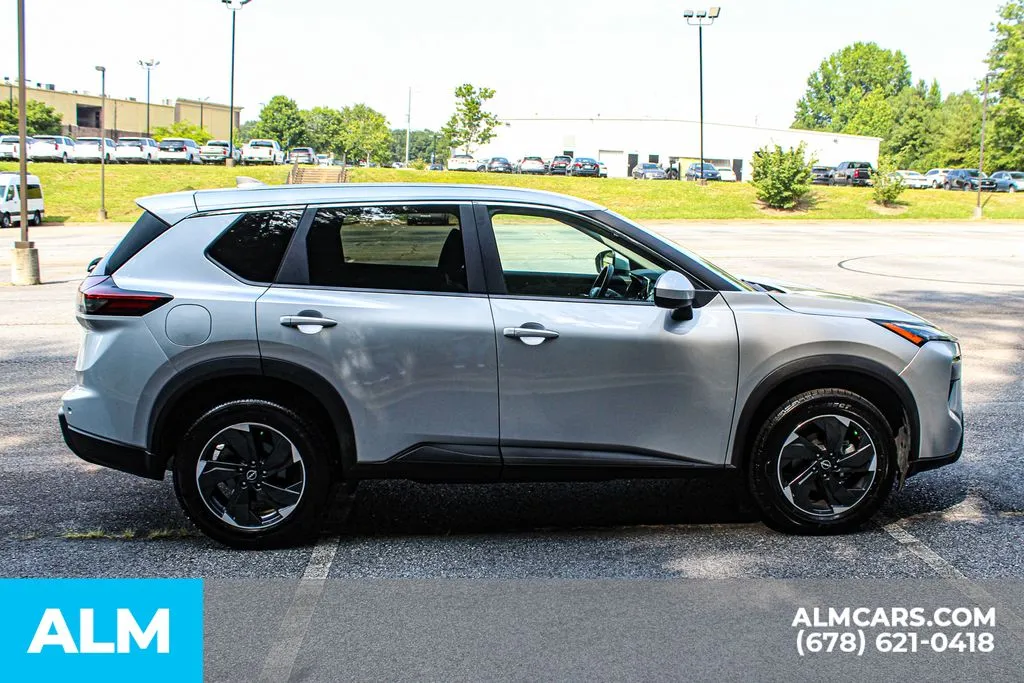 Nissan Rogue photo 8