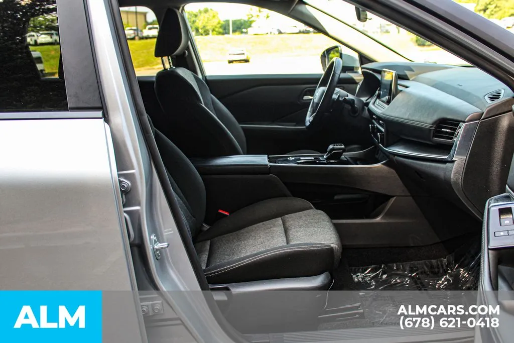 Nissan Rogue photo 18