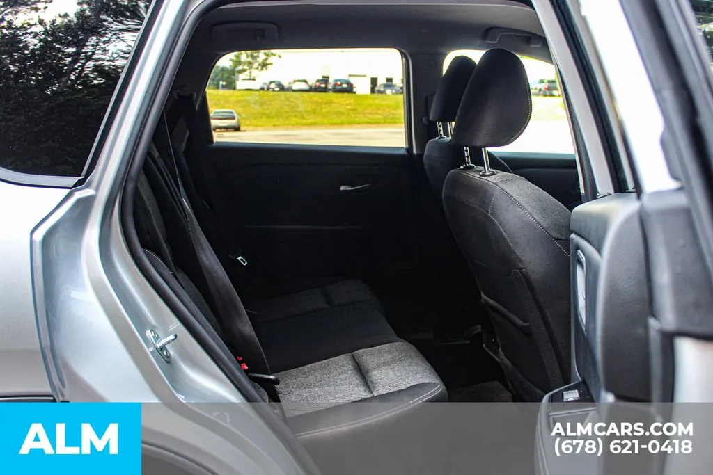 Nissan Rogue photo 17