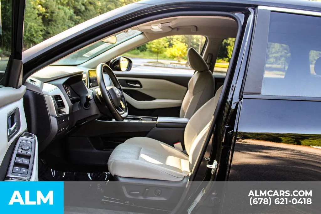 Nissan Rogue photo 15