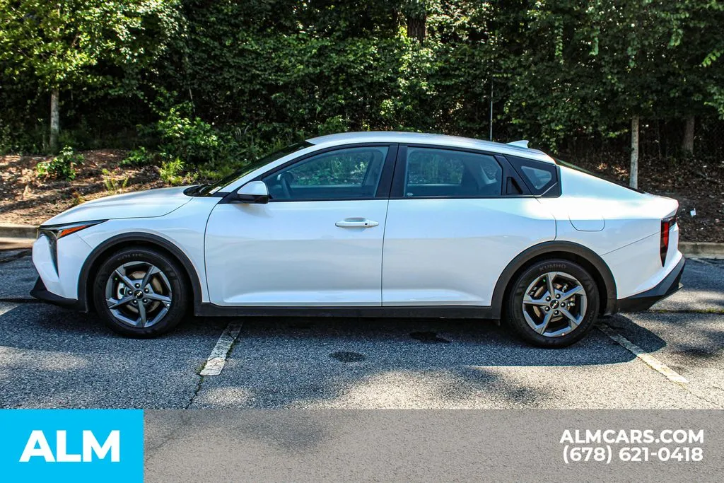 Kia K4 photo 6