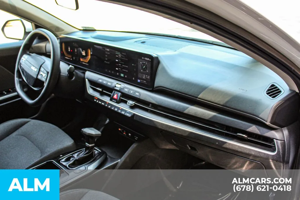 Kia K4 photo 22